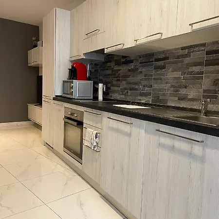 Stylish 1 Bedroom In C11a * مسيدا
