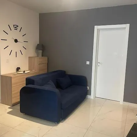 Stylish 1 Bedroom In C11a Apartment